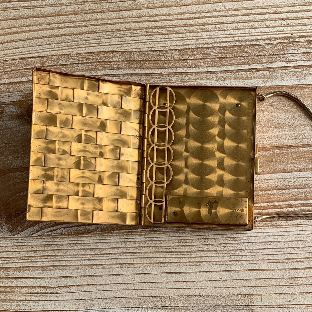 Vintage Gold Brass 1950s Basket Woven Mesh Cigarette Vanity Compact Case - Picture 5 of 6